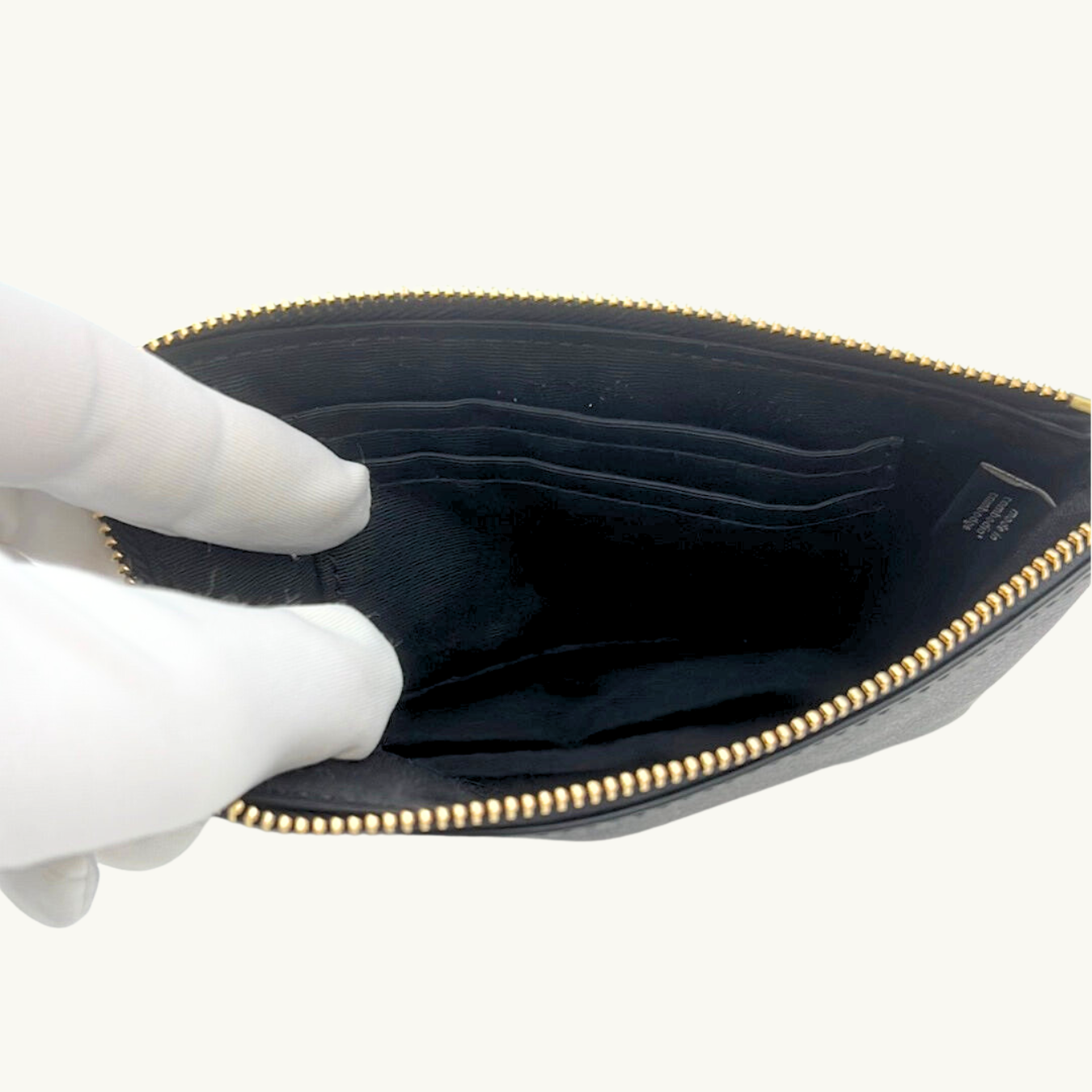 コーチ ポーチ / CORNER ZIP WISTLET IN SIGNATURE CANVAS / ブラウン ブラック シグネチャーキャンバス