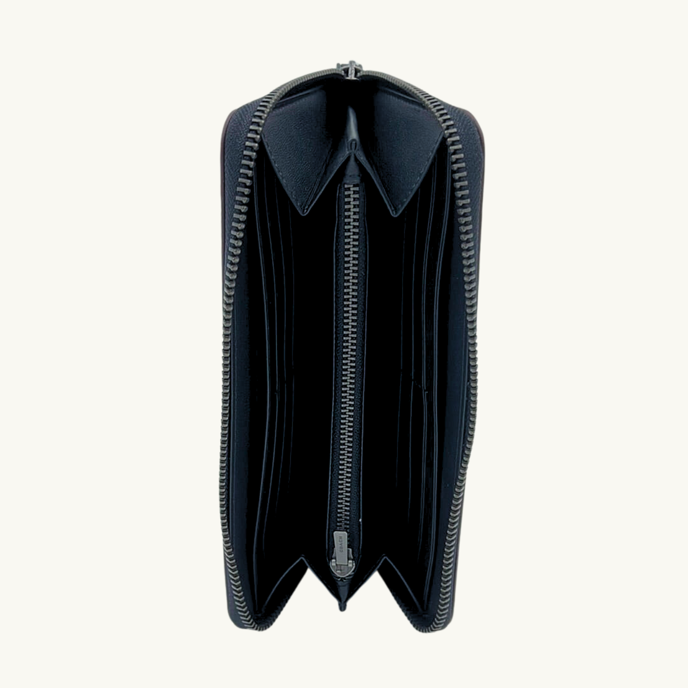 コーチ 長財布 / ACCORDION WALLET IN SIGNATURE CANVAS / ブラック シグネチャーキャンバス