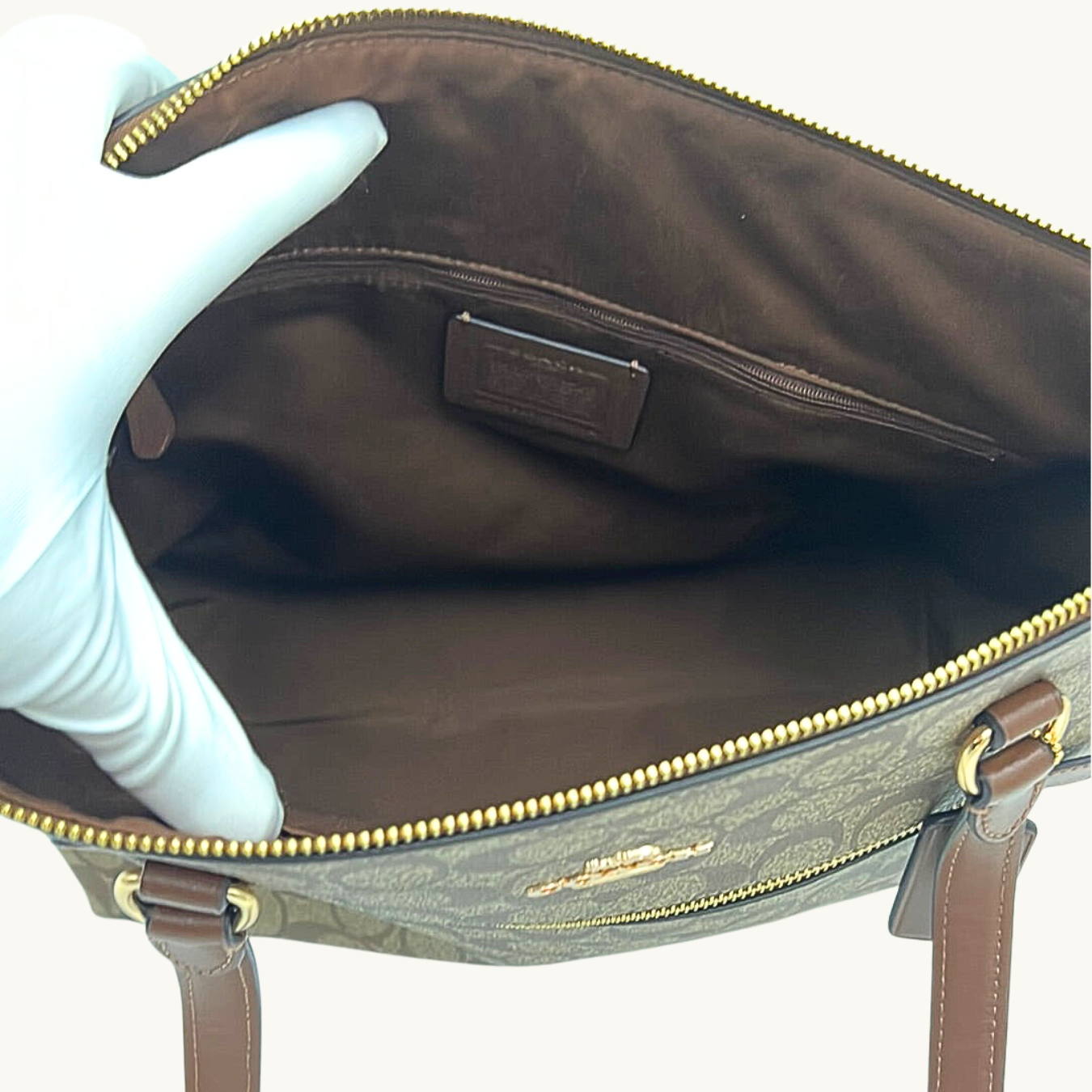 コーチ ギャラリー トートバッグ レディース / GALLERY TOTE IN SIGNATURE CANVAS / カーキ サドル シグネチャーキャンバス