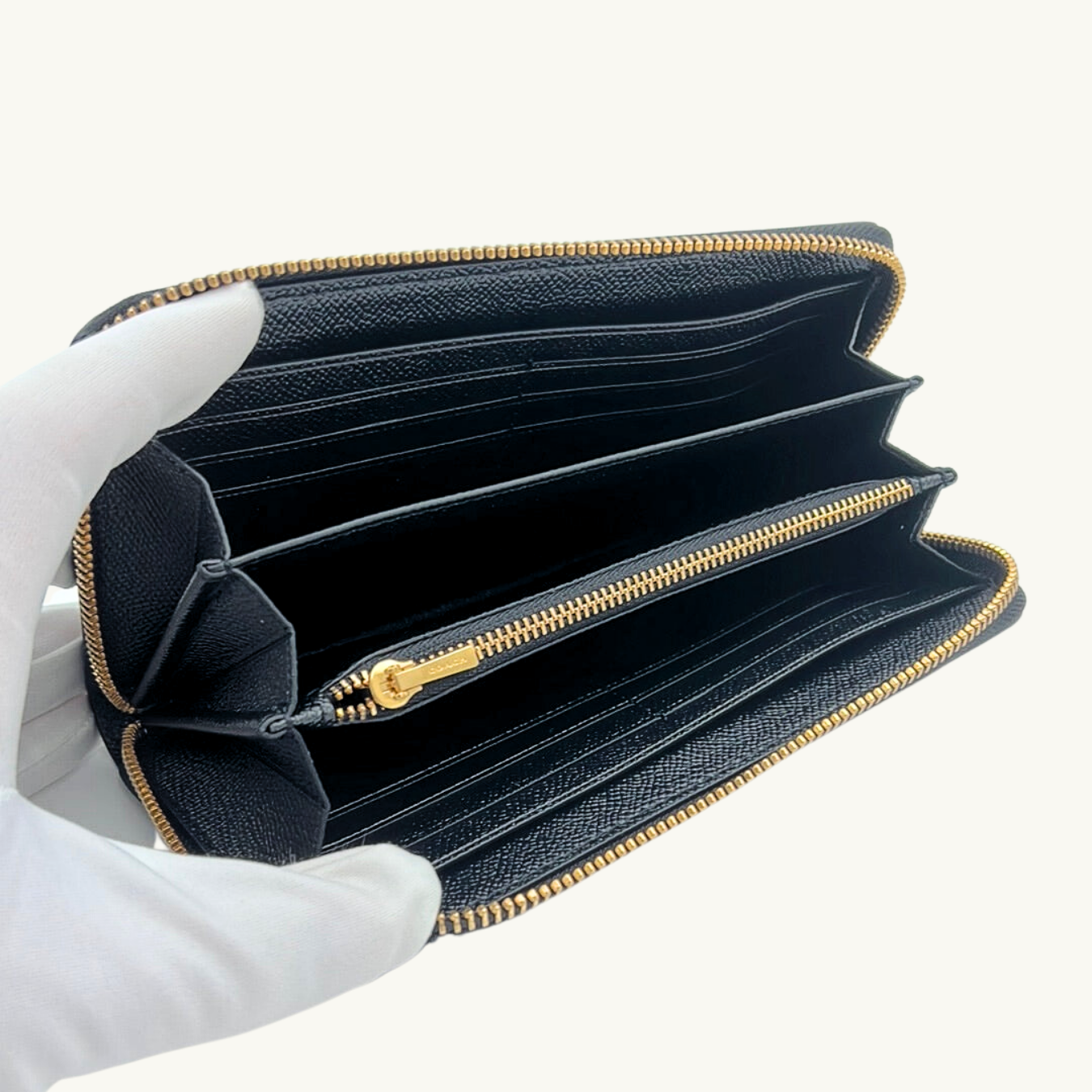コーチ 長財布 / LONG ZIP AROUND WALLET / ブラック クロスグレインレザー