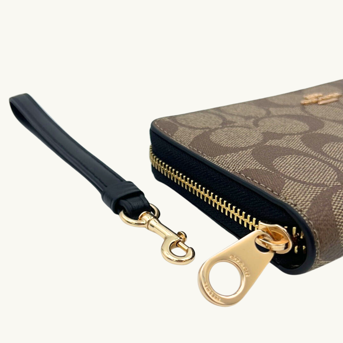 コーチ 長財布 / LONG ZIP AROUND WALLET / カーキ ブラック シグネチャーキャンバス