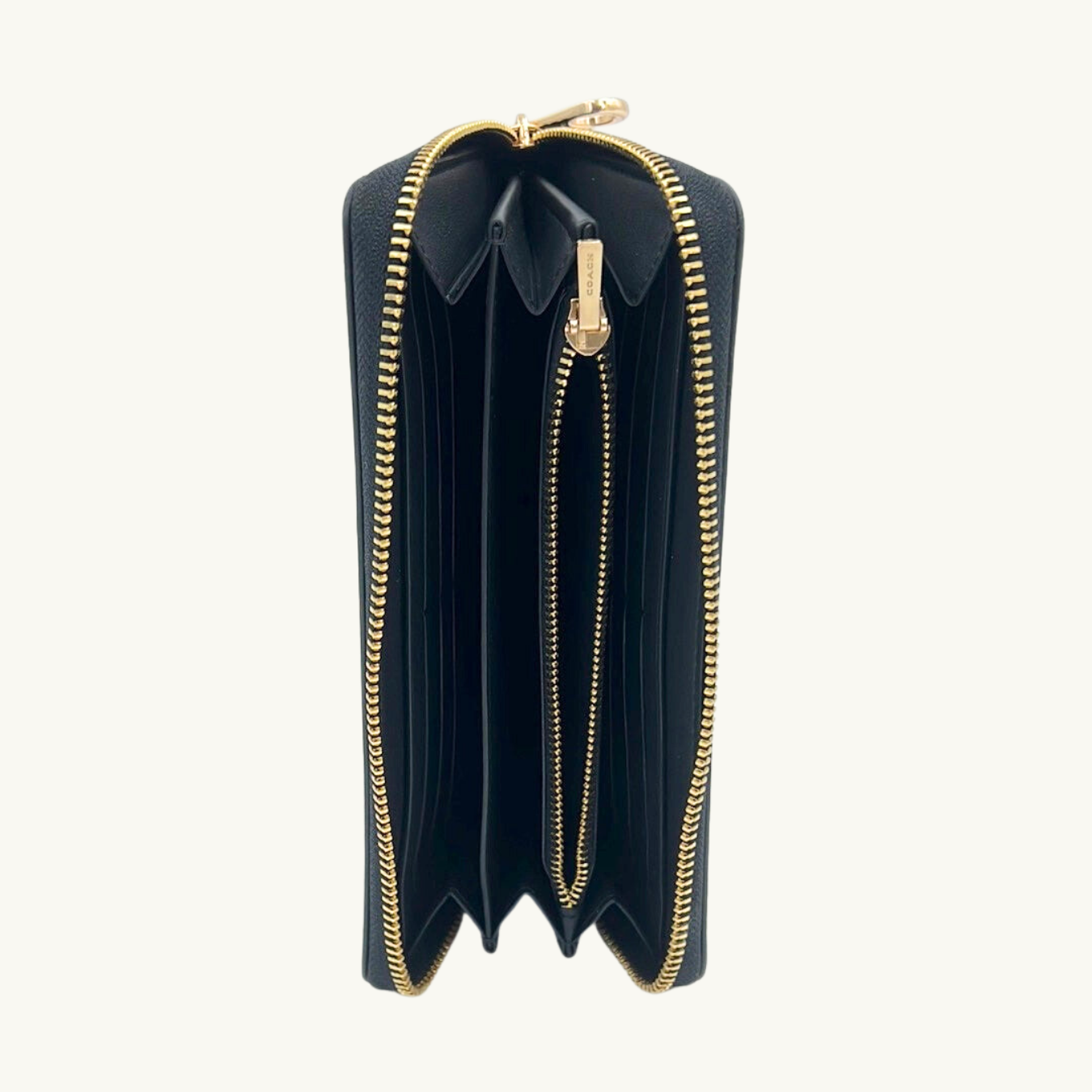 コーチ 長財布 / LONG ZIP AROUND WALLET / カーキ ブラック シグネチャーキャンバス